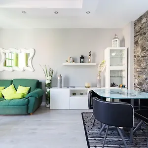 Ferienhaus Homelike Stunning Sea Front House, El Escobonal
